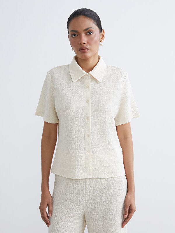LCWAIKIKI Basic Collared Neck Textured Blouse