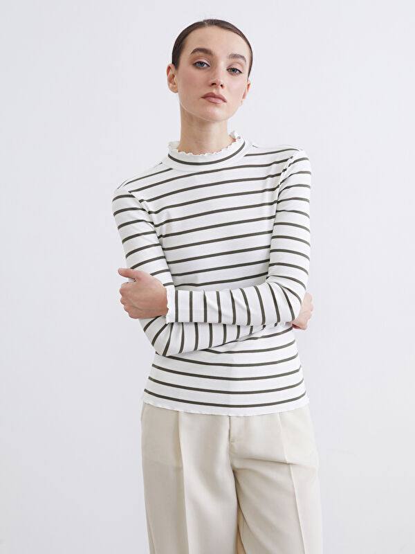 LCW Modest Dik Yaka Çizgili Kadın Body