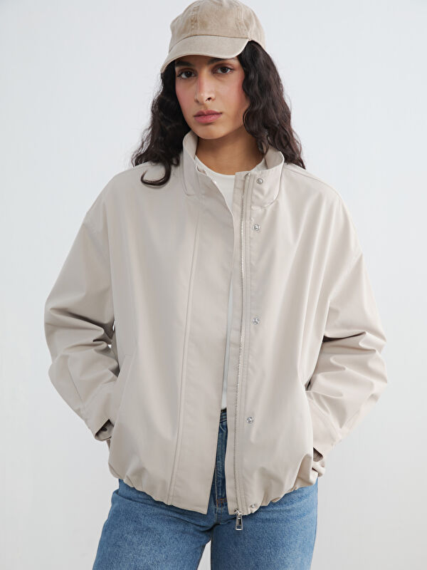 LCW Modest Dik Yaka Oversize Kadın Yağmurluk