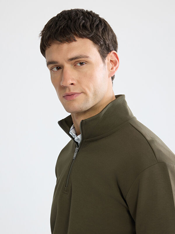 LCW Vision Dik Yaka Erkek Sweatshirt
