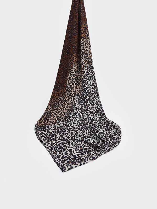 LCW Modest Leopar Desenli Kadın Şal