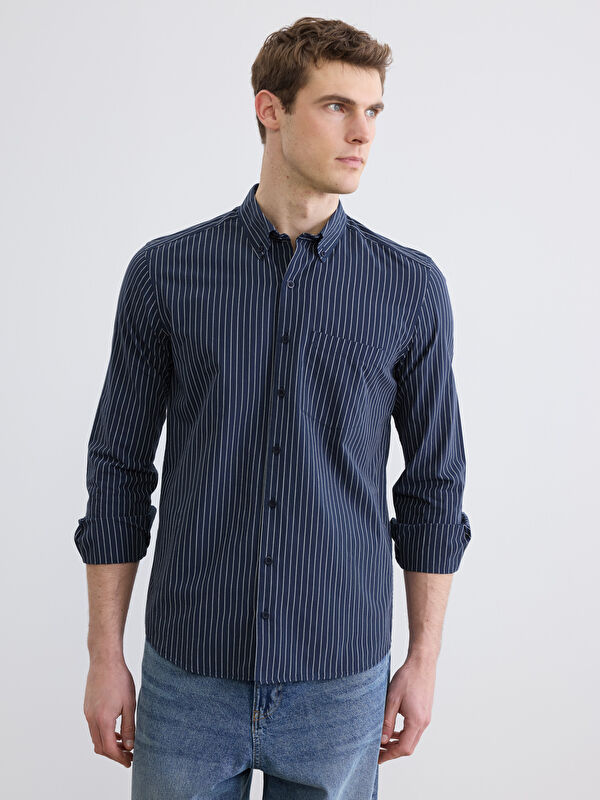 LCWAIKIKI Classic Regular Fit Çizgili Armürlü Erkek Gömlek