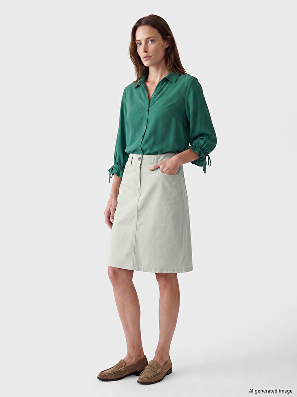 LCW ECO Zipper and Button Closure Skirt