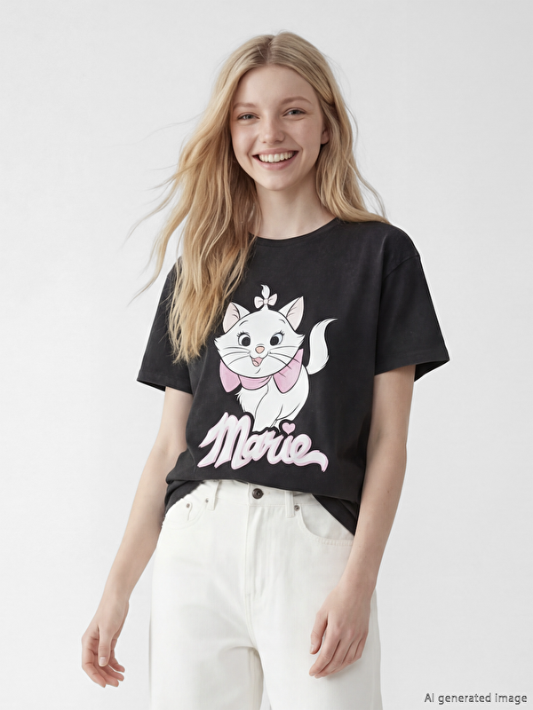 XSIDE Bisiklet Yaka Aristocats Baskılı Kadın Tişört