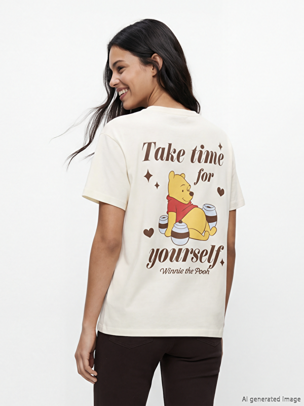 XSIDE Bisiklet Yaka Winnie the Pooh Baskılı Kadın Tişört