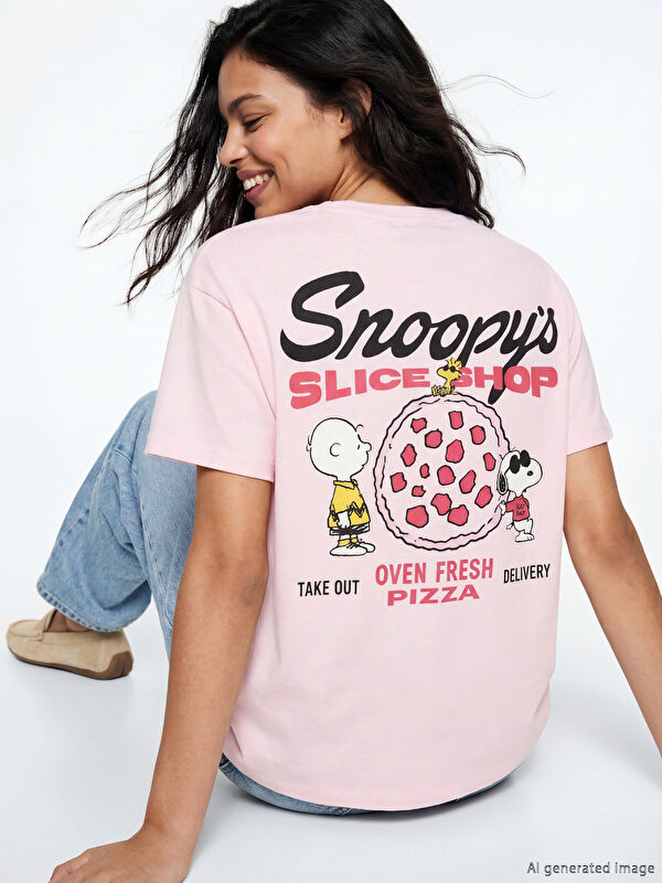 XSIDE Bisiklet Yaka Snoopy Baskılı Kadın Tişört