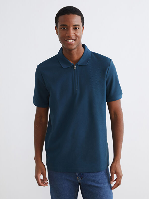 LC WAIKIKI Standart Fit Fermuarlı Erkek Polo Yaka Tişört