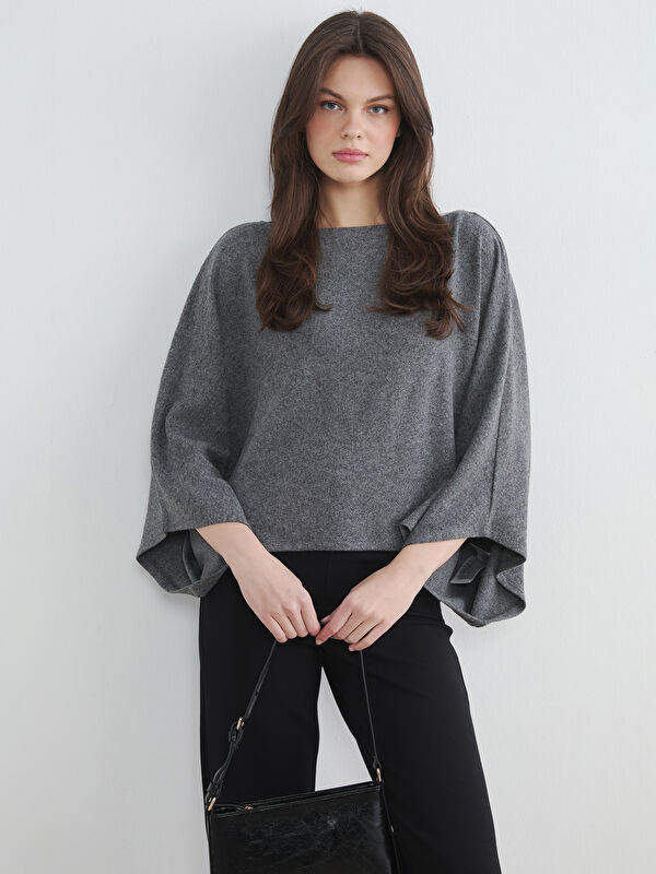 LCW Vision Kayık Yaka Oversize Kadın Triko Panço