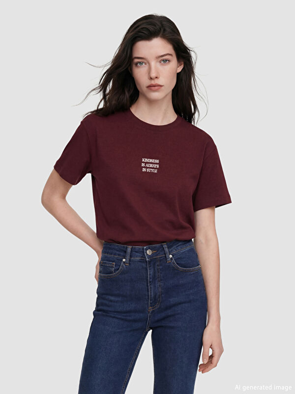 LCW Comfort Bisiklet Yaka Baskılı Kadın Tişört