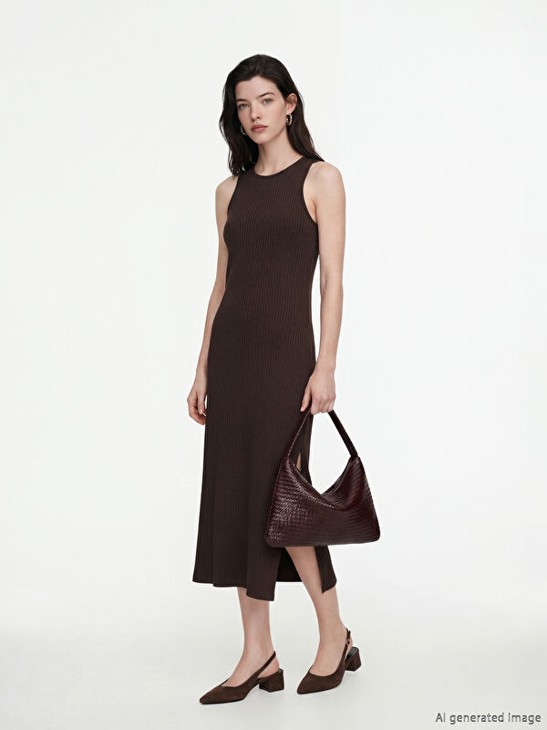 LCW Comfort Bisiklet Yaka Yırtmaçlı Bodycon Elbise	