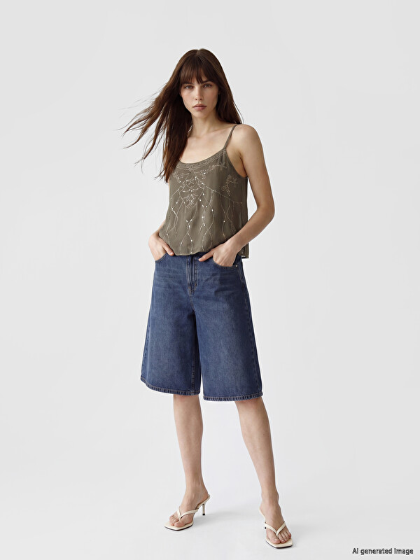 LCW Jeans شورت جينز برمودا بقصة مناسبة للنساء