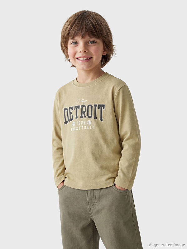 LCW Kids Bisiklet Yaka Detroit Baskılı Erkek Çocuk Tişört