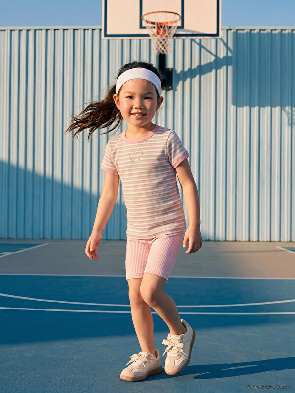 LCW Kids Bisiklet Yaka Çizgili Kız Çocuk Tişört
