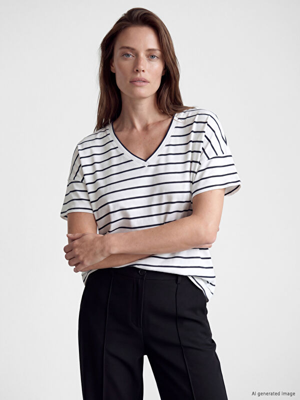 LCW Grace V Neck Striped Women's T-Shirt