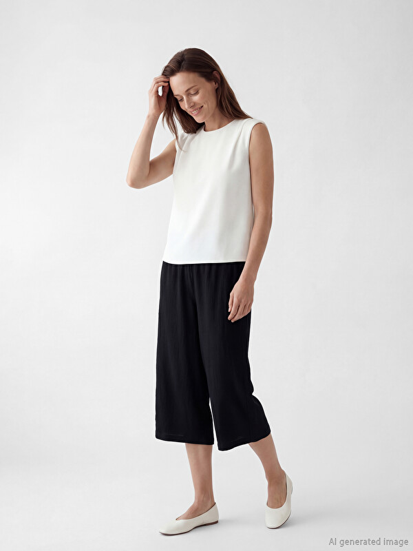 LCW Grace Elastic Waist Women's Capri
