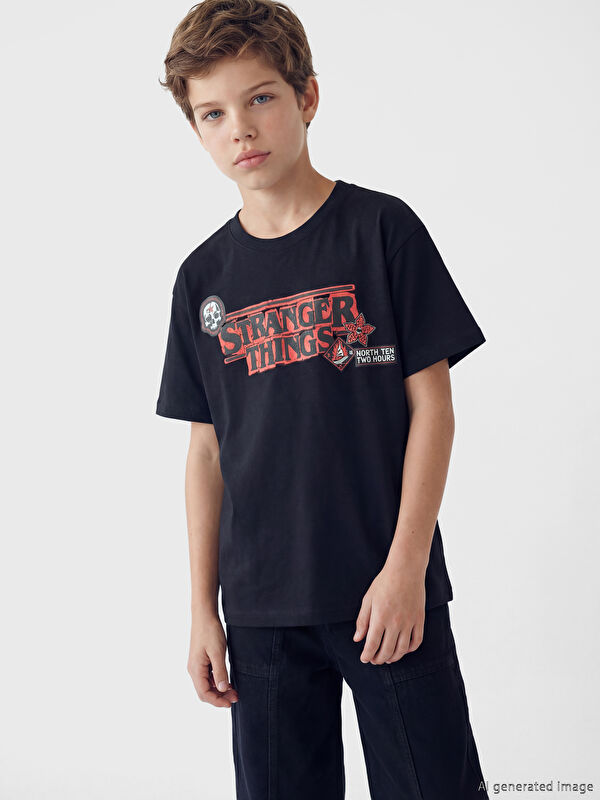 LCW Kids Stranger Things Baskılı Erkek Çocuk Tişört