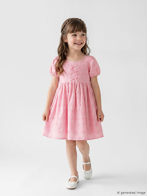 LCW Kids Kare Yaka Brode Kız Çocuk Elbise