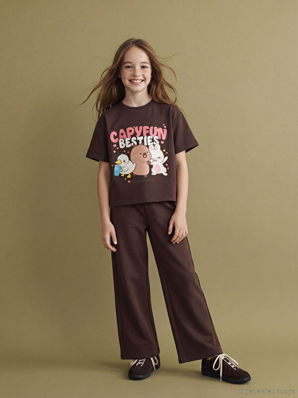 LCW Kids Capyfun Baskılı Kız Çocuk Soft Touch Tişört ve Eşofman Altı