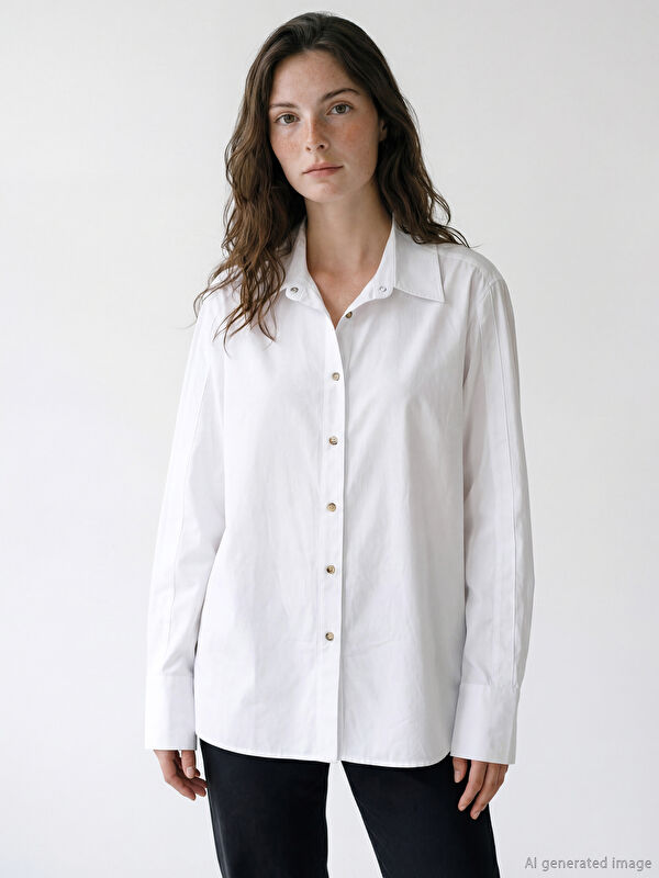 LCW Limitless Kolay Giyilebilir  Önü ve Kolları Çıtçıtlı Kadın Oversize Gömlek
