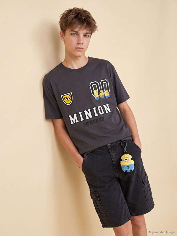 LCW Kids Bisiklet Yaka Minions Baskılı Erkek Çocuk Tişört