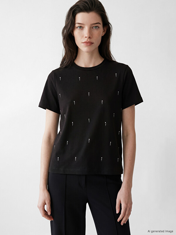 LCW Comfort Bisiklet Yaka Taşlı Bluz