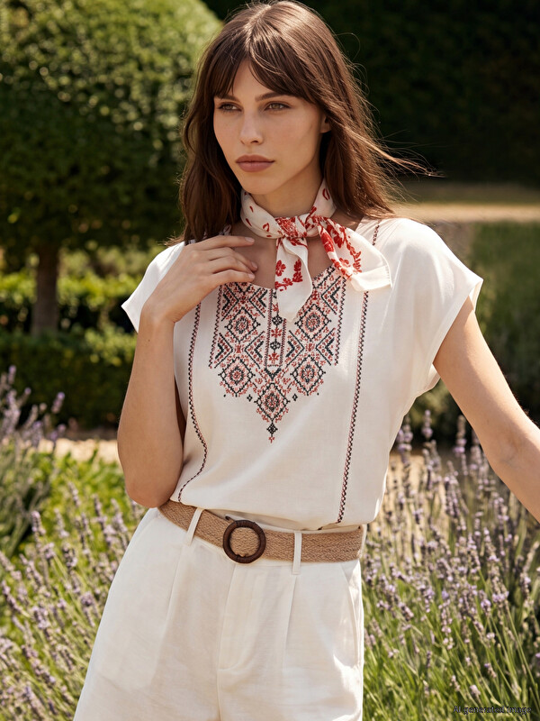 LCW EVERYDAY Vezena bluza od 100% pamuka s okruglim izrezom