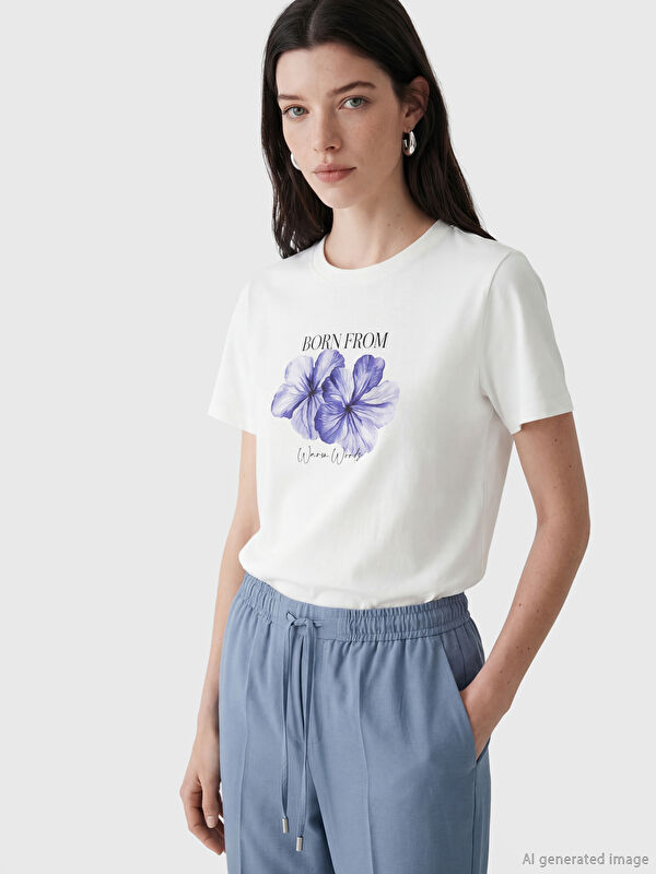 LCW Comfort Bisiklet Yaka Baskılı Kadın Tişört