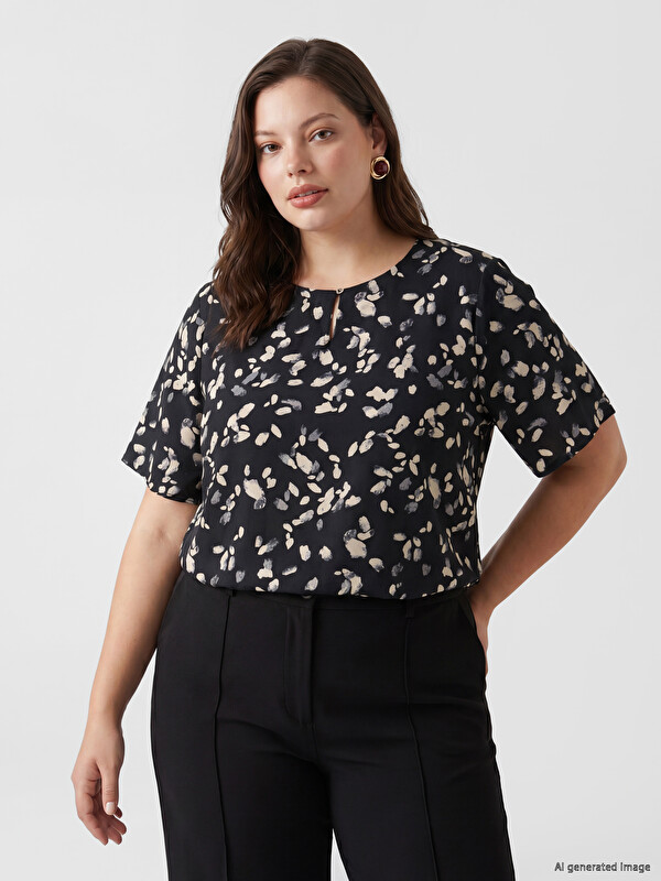 LCW Grace Crew Neck Patterned Blouse