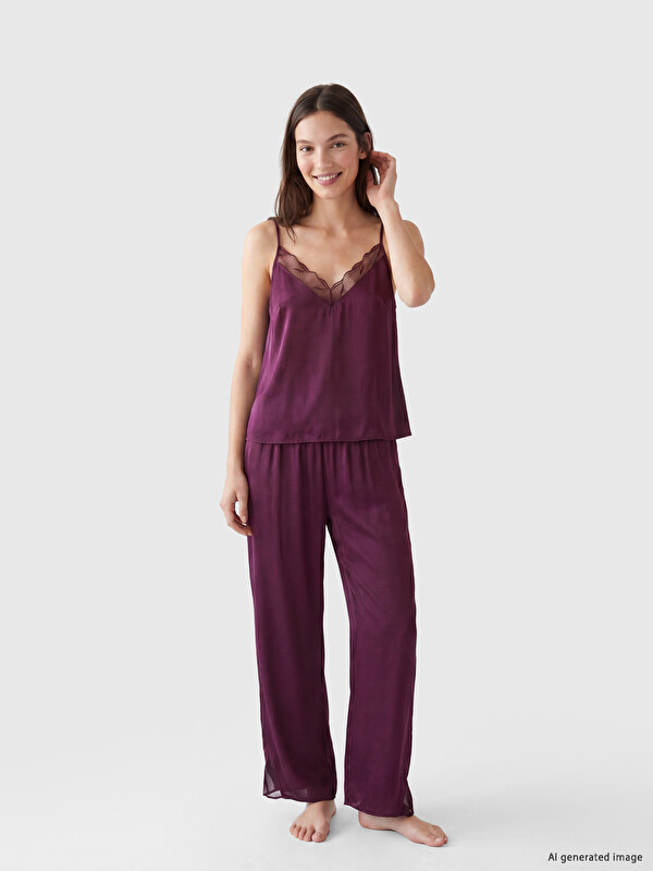 LCW DREAM İp Askılı Dantel Detaylı Saten Kadın Pijama Takımı