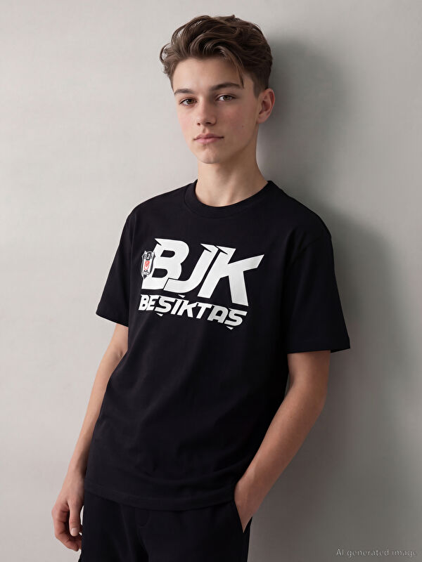LCW Kids Bisiklet Yaka Beşiktaş Baskılı Erkek Çocuk Tişört