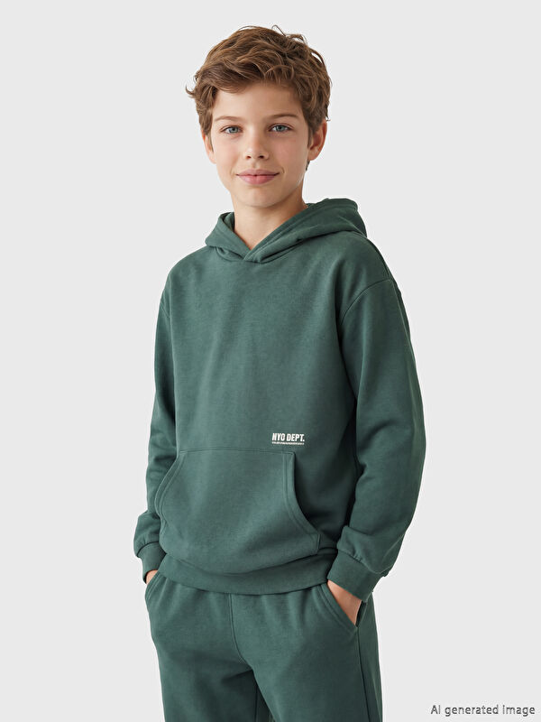 LCW Kids Kapüşonlu NYC Baskılı Erkek Çocuk Sweatshirt