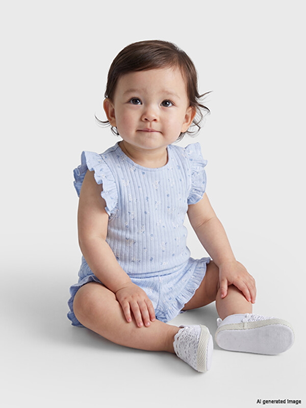 LCW baby Çiçekli Kız Bebek Şortlu Takım
