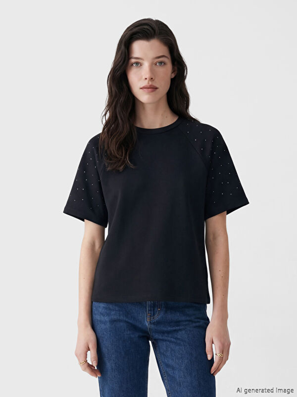 LCW Comfort Bisiklet Yaka Taşlı Soft Touch Kadın Tişört