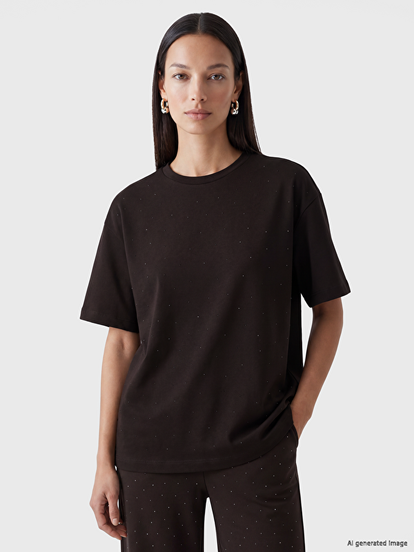 LCW Modest Taşlı Soft Touch Kadın Tişört