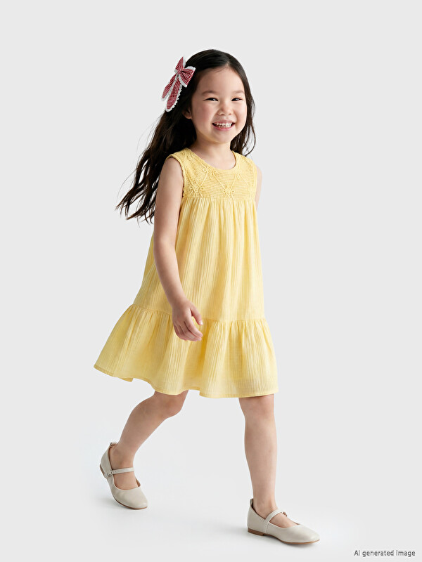 LCW Kids Dantel Detaylı Fırfırlı Kız Çocuk Elbise