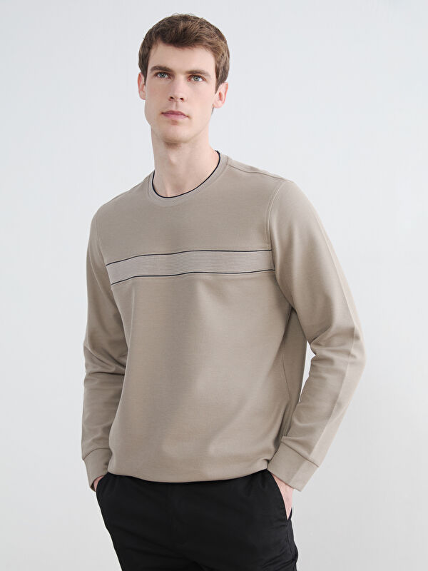 LCWAIKIKI Classic Bisiklet Yaka Baskılı Erkek Sweatshirt