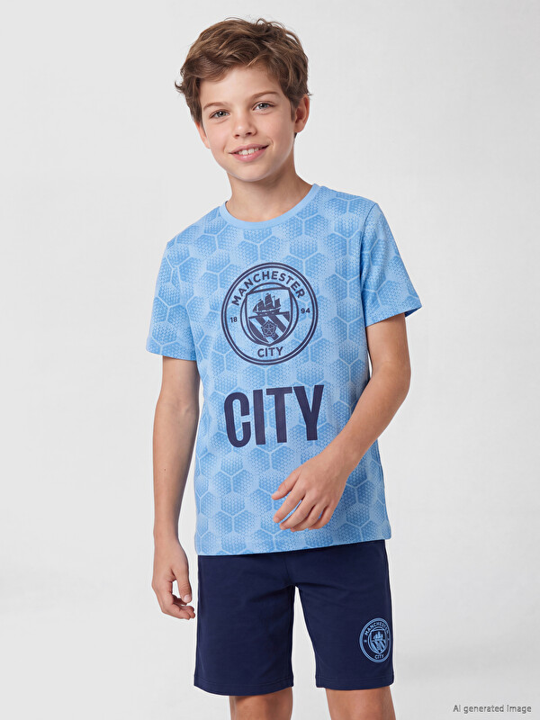 LCW Kids Manchester City Erkek Çocuk Şortlu Pijama Takımı