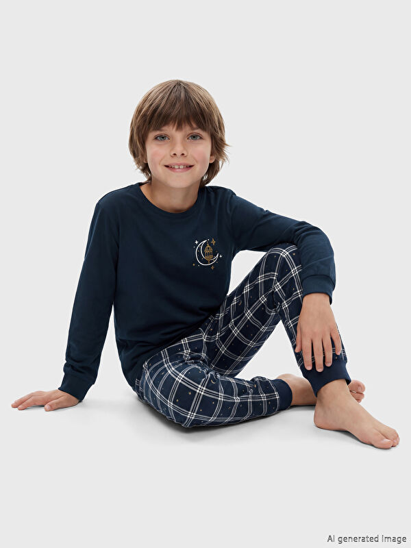 LCW Kids Bisiklet Yaka Baskılı Erkek Çocuk Pijama Takım