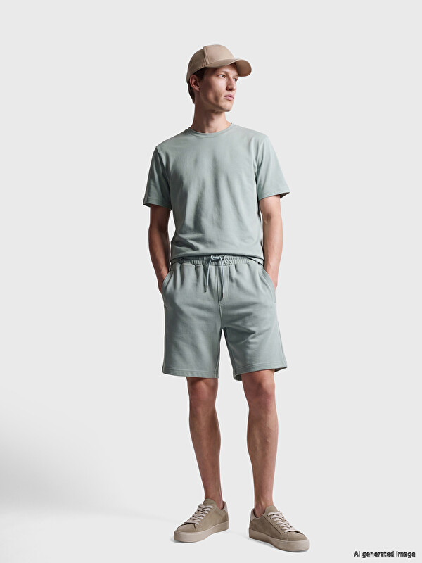 LCWAIKIKI Classic Regular Fit Erkek Şort