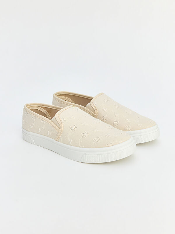 LCW STEPS Nakışlı Düz Tabanlı Slip On Kadın Sneaker