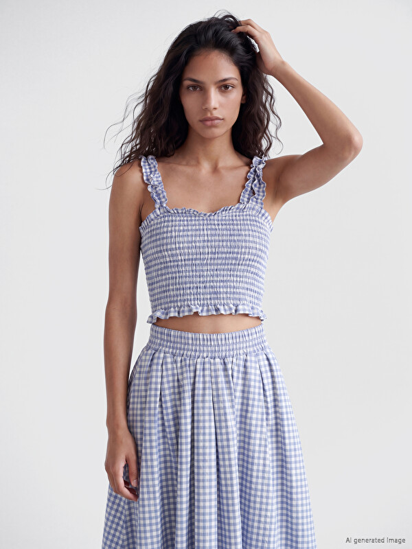 XSIDE Kare Yaka Gipe Detaylı Fırfırlı Crop Bluz