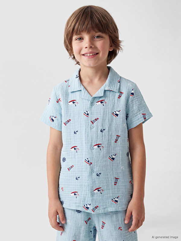 LCW Kids Краток сет пижами за момчиња со ресорт јака