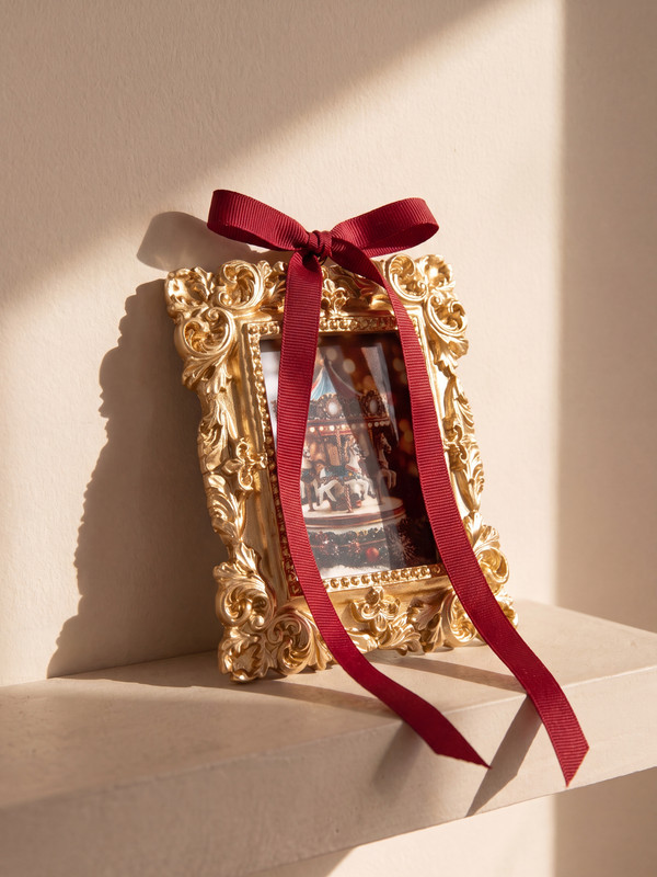 LCW HOME Gold Detailed Photo Frame Charm