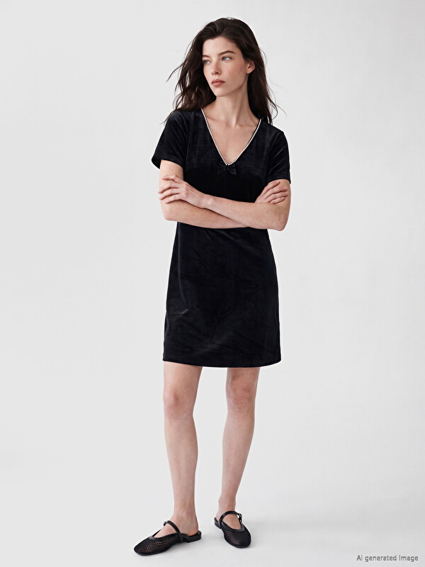 LCWAIKIKI Maternity V Neck Velvet Mini Dress