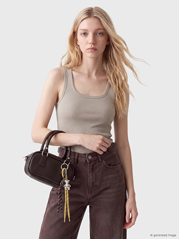 LCW ACCESSORIES حقيبة كتف للسيدات من الجلد الصناعي مزينة بإكسسوارات