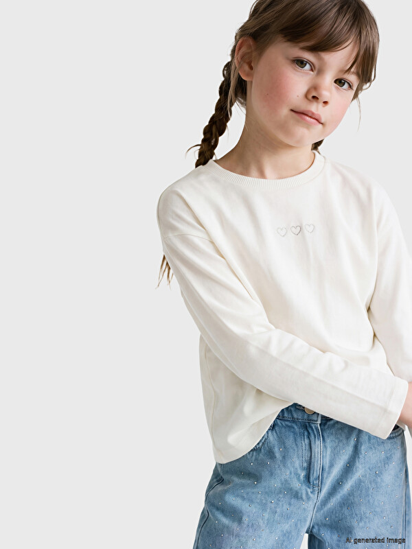 LCW Kids Crew Neck Embroidered Girls' T-Shirt