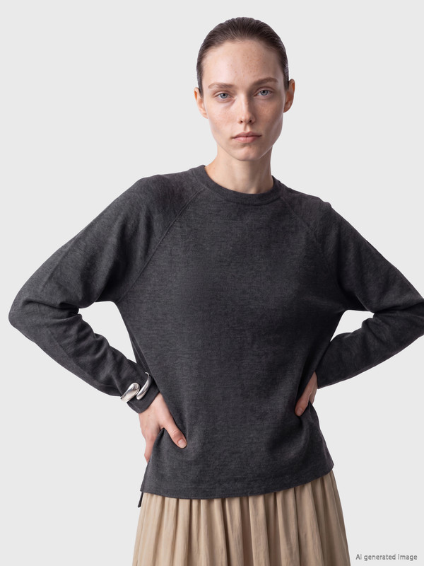 LCW Comfort سویتشێرتی ژنانه‌ به‌ قۆڵ درێژ و یه‌خه‌ خڕ