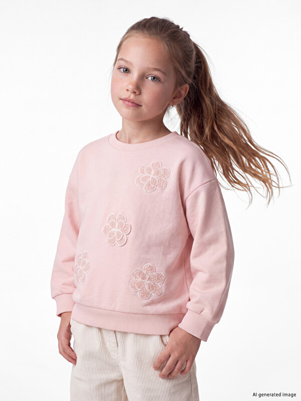 LCW Kids Bisiklet Yaka Nakışlı Kız Çocuk Sweatshirt