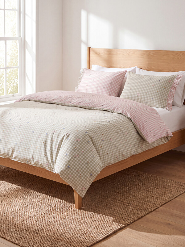 LCW HOME Set mbulesash dopio për jorgan me kuadrate gingham me motiv lulesh