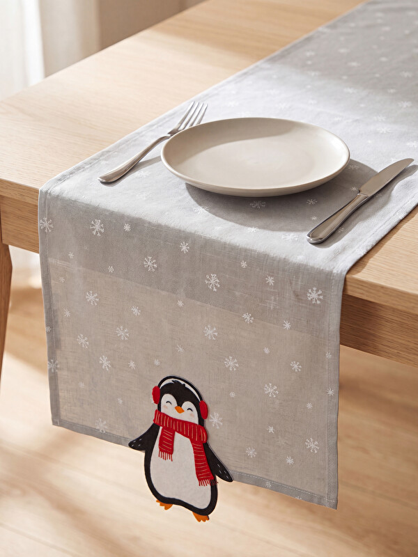 LC WAIKIKI Penguin Patterned Runner 45x120 Cm